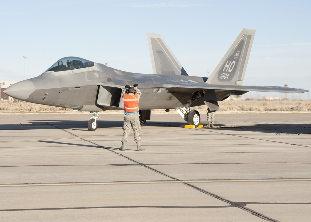 F-22 crew chiefs ORE, real-world ready