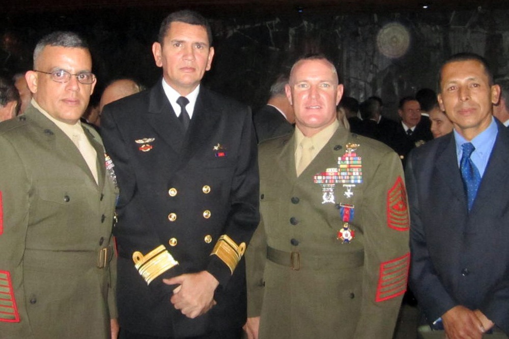 Commandant of Colombian Marine Corps awards U.S. Marines Colombian Marine Corps’ Distinguished Service Medal