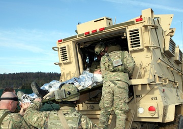 Marines praise Georgian soldiers lifesaver skills during mass casualty operation