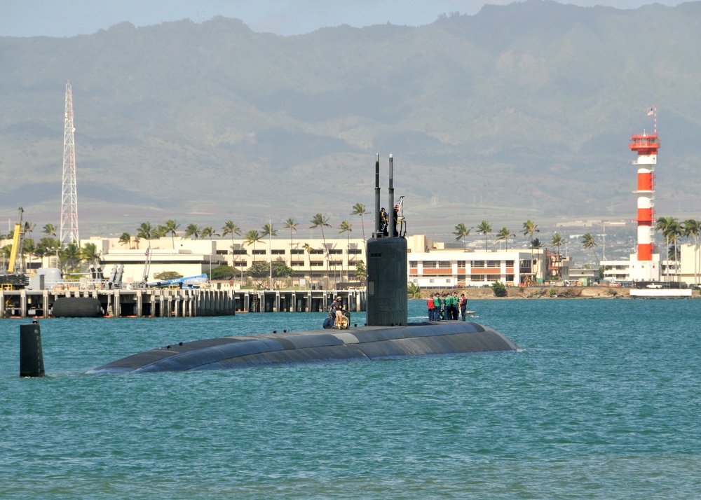 USS Columbus departs Joint Base Pearl Harbor-Hickam