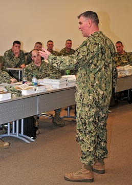 Seabee FORCM Dickey speaks at CPO Management Course