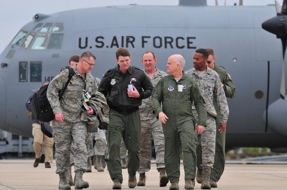 CI team arrives at the 145th Airlift Wing