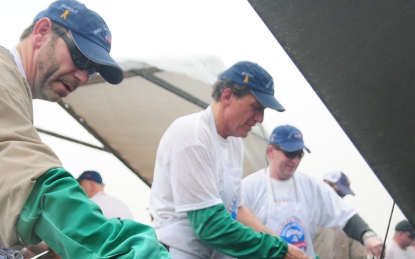 Serving Our Troops St. Paul to Kuwait