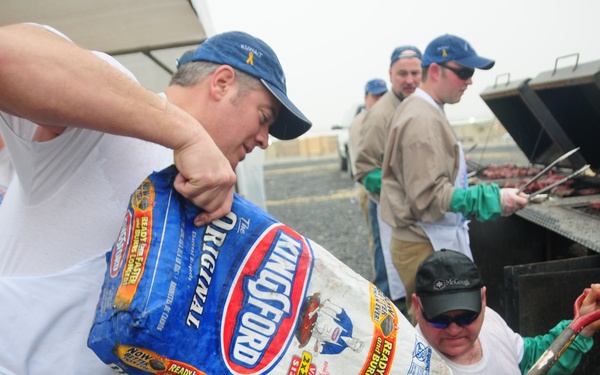 Serving Our Troops St. Paul to Kuwait