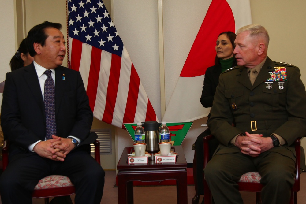 Prime minister visits Marine Corps bases on Okinawa