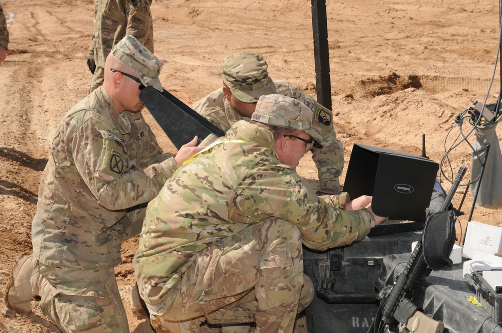 Soldiers gain fly time with the Raven
