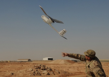 Soldiers gain fly time with the Raven