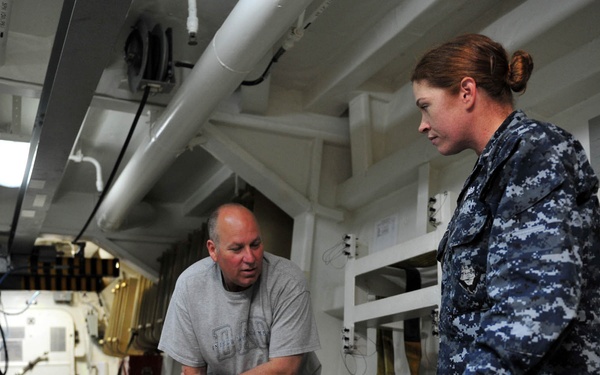 USS Pinckney tiger cruise