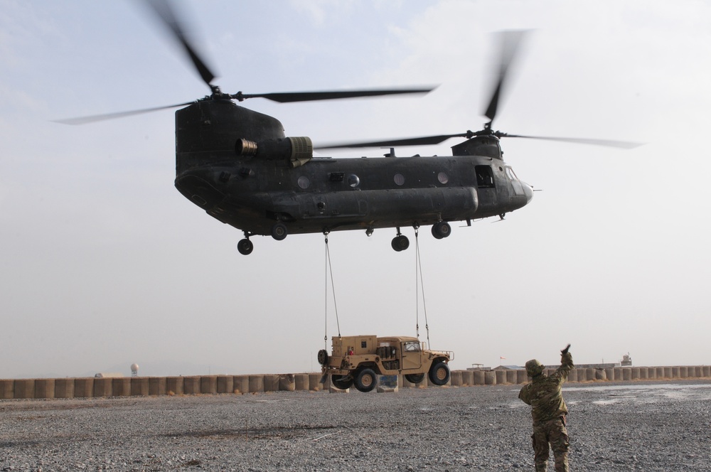 Sling-load of a HMMWV