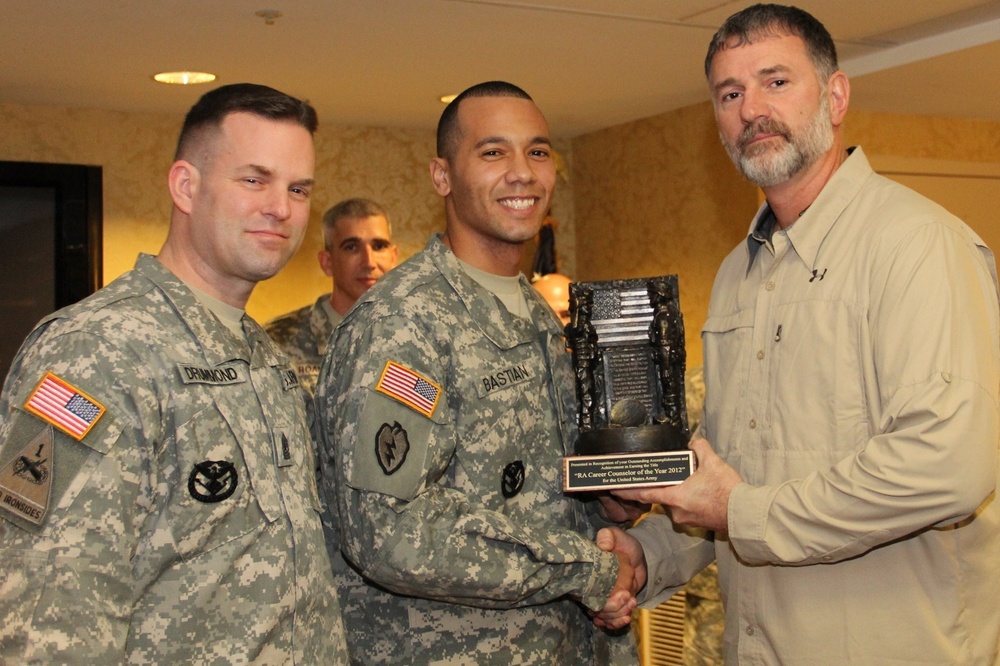 Old Guard soldier wins career counselor of the year