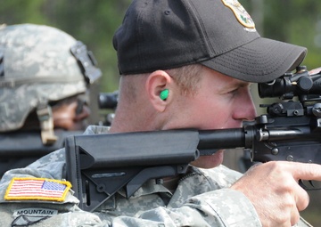 Sharp shooting soldiers: Army marksmanship unit aims to shape Vanguard's 'light fighters'