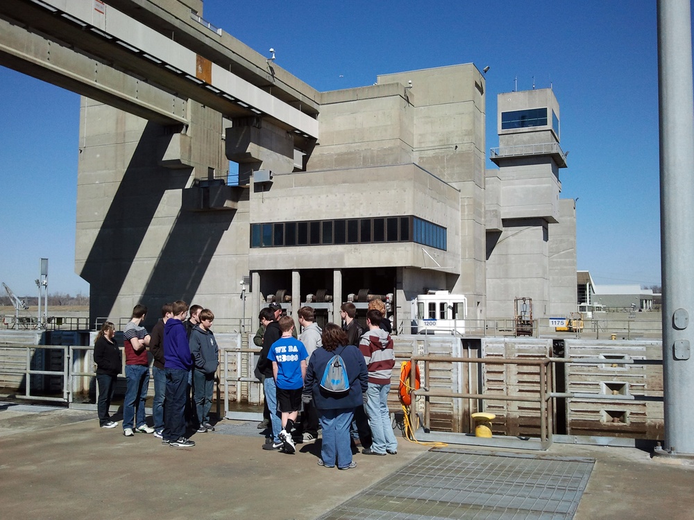 Touring the Corps of Engineer’s Melvin Price Locks and Dam
