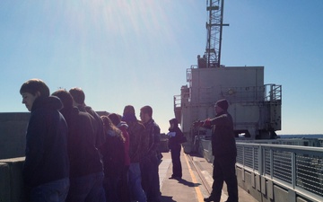 Hundreds of STEM students go behind the scenes at Melvin Price Locks and Dam