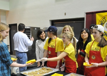 Dinner with family: One simple reason Serving Our Troops brings families together