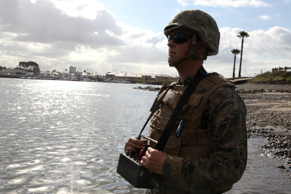 7th ESB Bridge Company Marines conduct training exercise