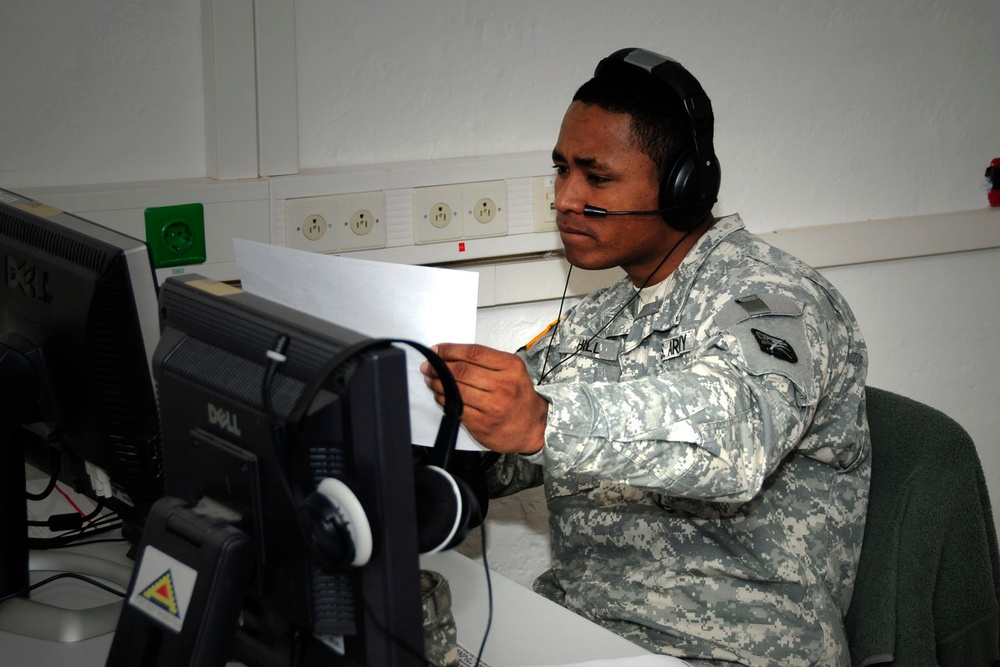JMTC Grafenwoehr soldier in virtual training exercise