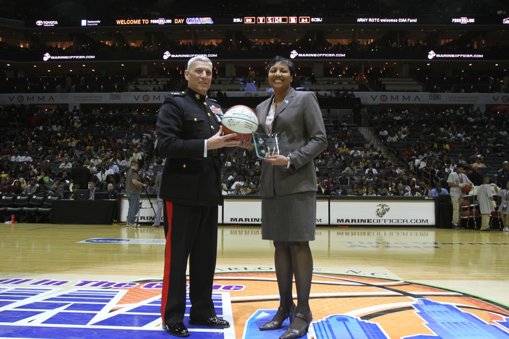 Lt. Gen. Paxton presents award at CIAA