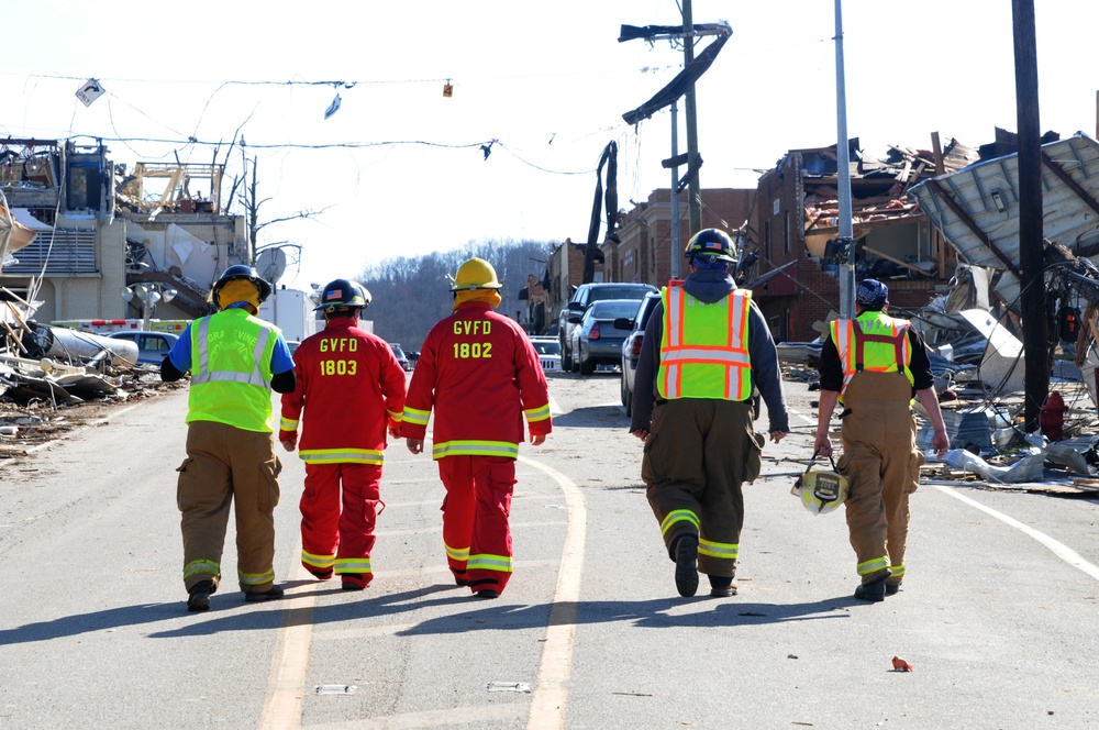 Kentucky Guard engages in search and rescue operations after tornadoes