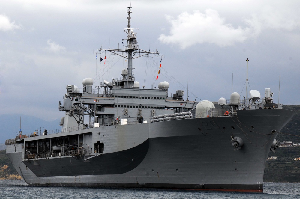 USS Mount Whitney in Souda Bay