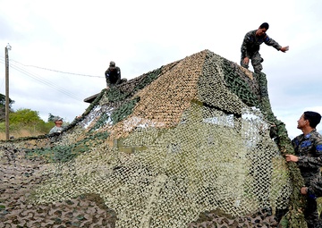 Air advisers, Honduran airmen secure base defense operations