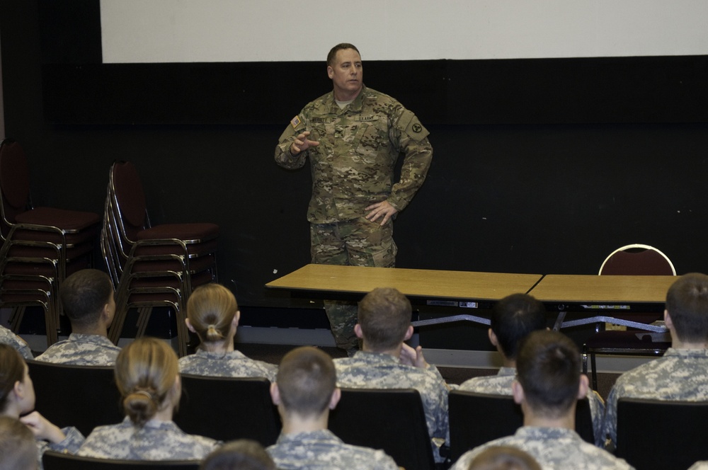 Sustainers visit University of Louisville, advise ROTC cadets