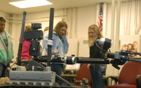 Robots roll through Pontotoc schools