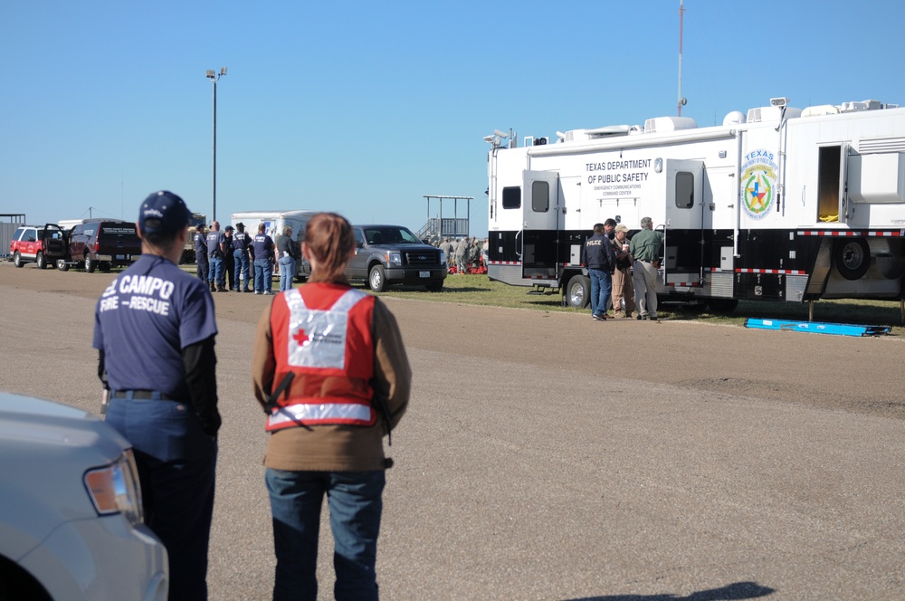Texas Guardsmen support local authorities for emergency exercise