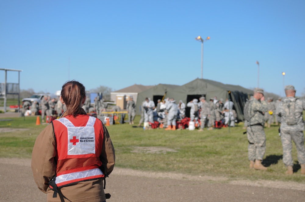 Texas Guardsmen support local authorities for emergency exercise