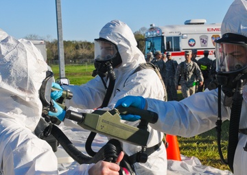 Texas Guardsmen support local authorities for emergency exercise