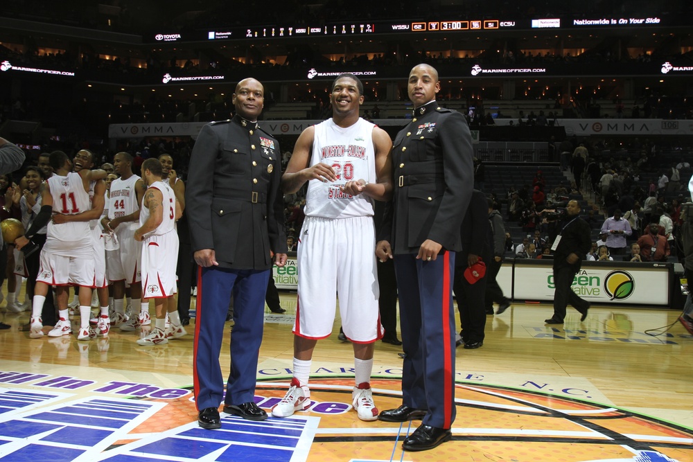 Marines present award at CIAA basketball tournament