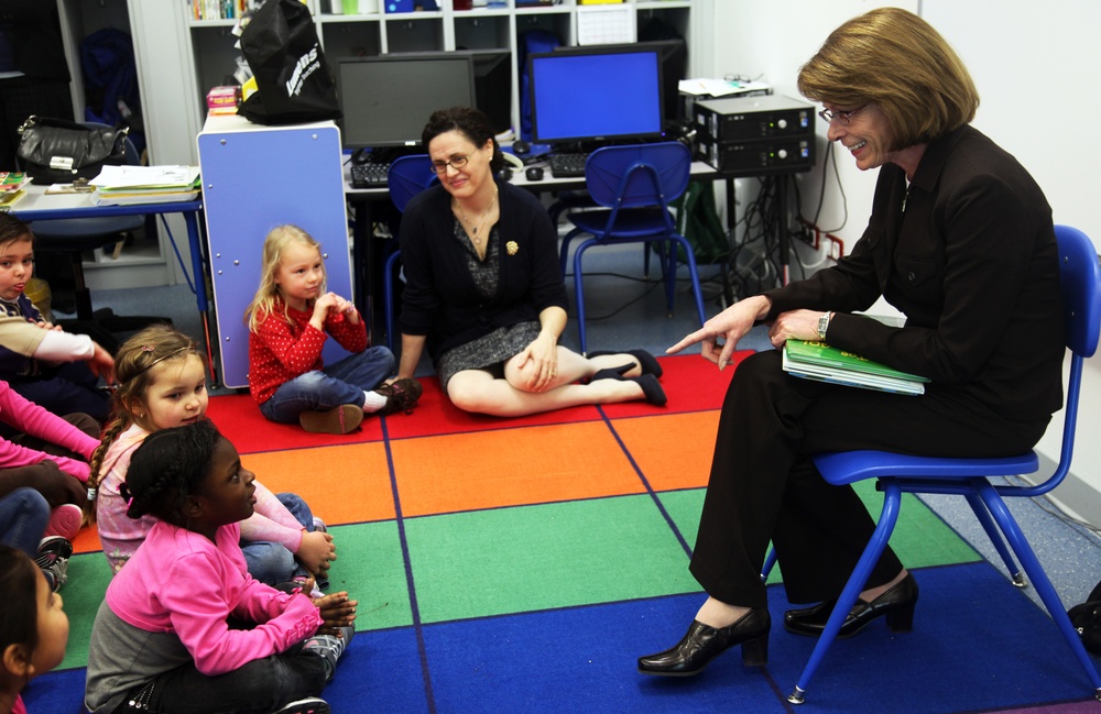 Mrs. Jeanie Chandler visits Hohenfels Elementary School