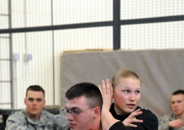 Taking it to the mat: 1st BCT soldiers knock out combatives training