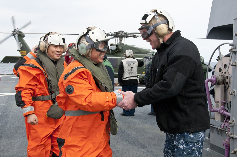 Commander of Republic of Korea Fleet visits USS Blue Ridge