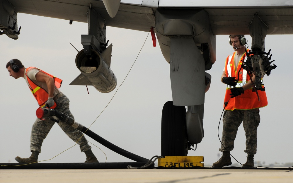 Pit stop: 188th conducts 'hot-pit' refuels