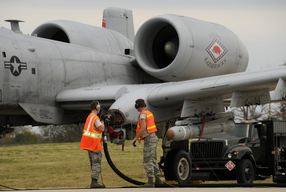 Pit stop: 188th conducts 'hot-pit' refuels