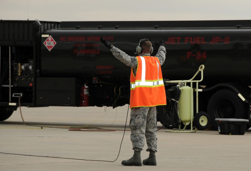 Pit stop: 188th conducts 'hot-pit' refuels