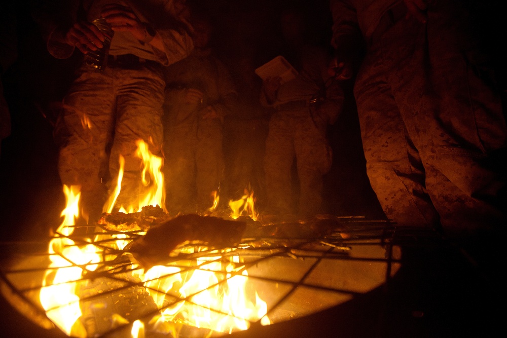As sandstorm slows convoy, 1st LAR Marines feel at home in the elements
