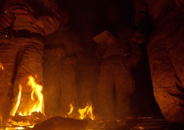 As sandstorm slows convoy, 1st LAR Marines feel at home in the elements