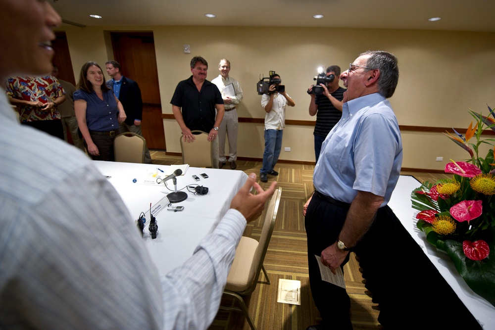Defense Secretary Panetta meets with members of Hawaiian media