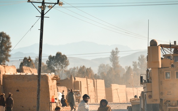 CLB-4 supports intelligence, surveillance, reconnaissance operations with combat logistics patrol