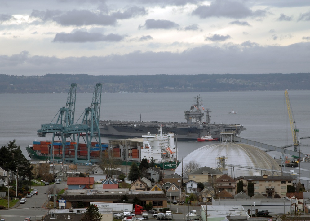 USS Nimitz arrives at homeport Everett