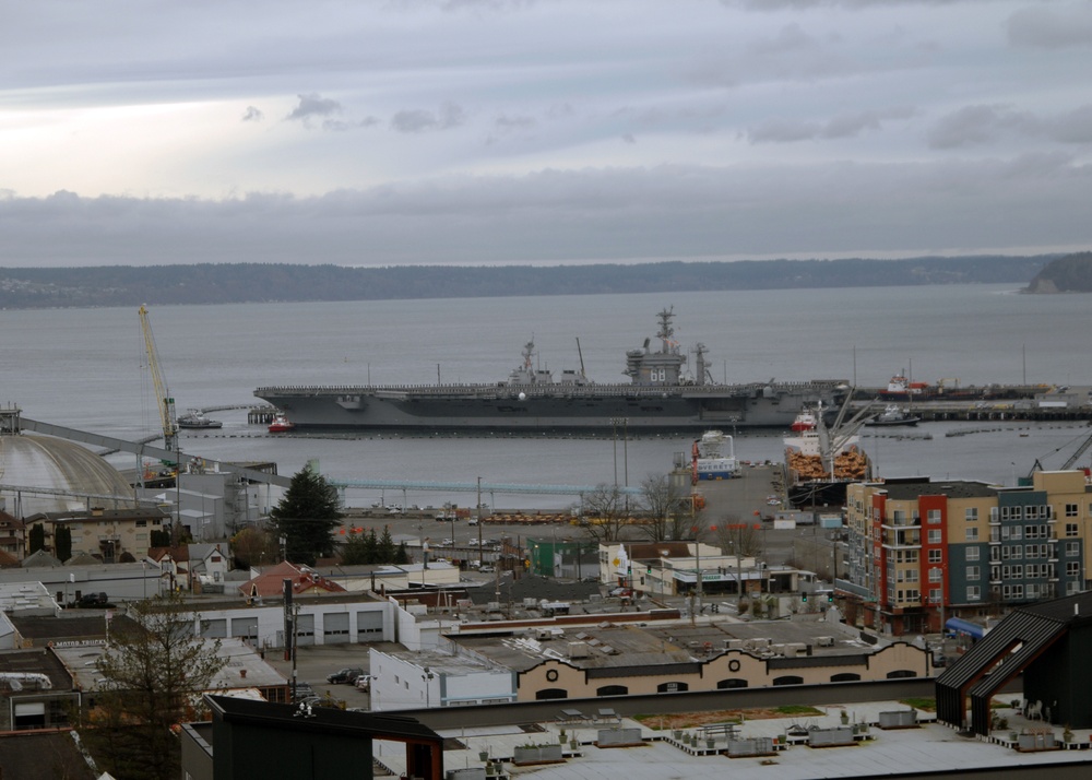 USS Nimitz arrives at homeport Everett