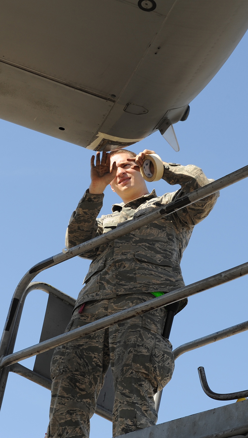 19th maintainers keep C-130s flying