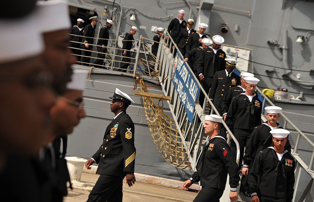 USS John L. Hall  decommissioning