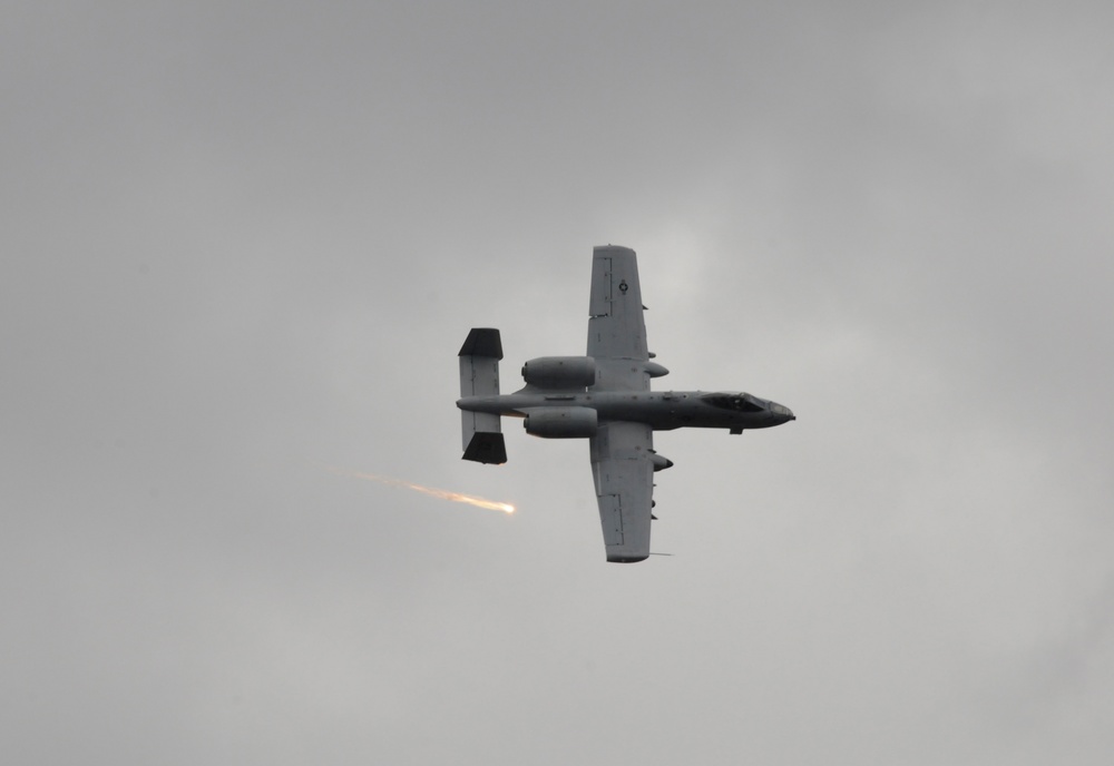 Home on the range: Joint Terminal Attack Controllers train with 188th Warthogs