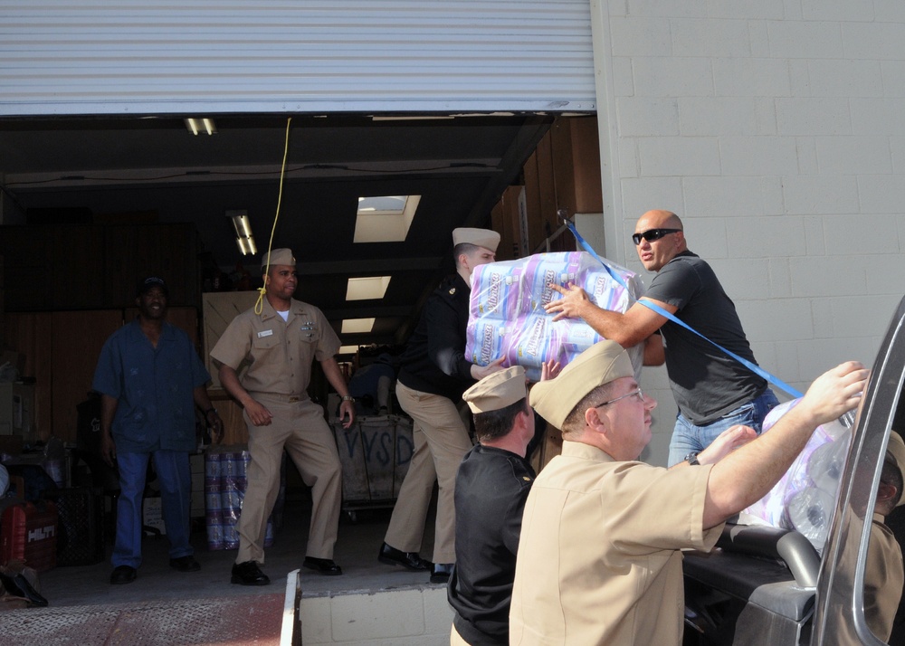 SPAWAR employees donate 12,000 personal care items to homeless veterans organization