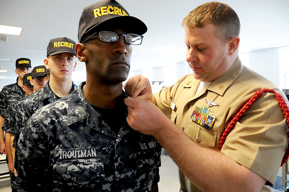 Navy chiefs mold officers at Officer Training Command