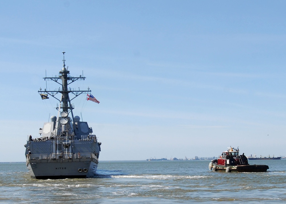 USS Nitze departs Norfolk