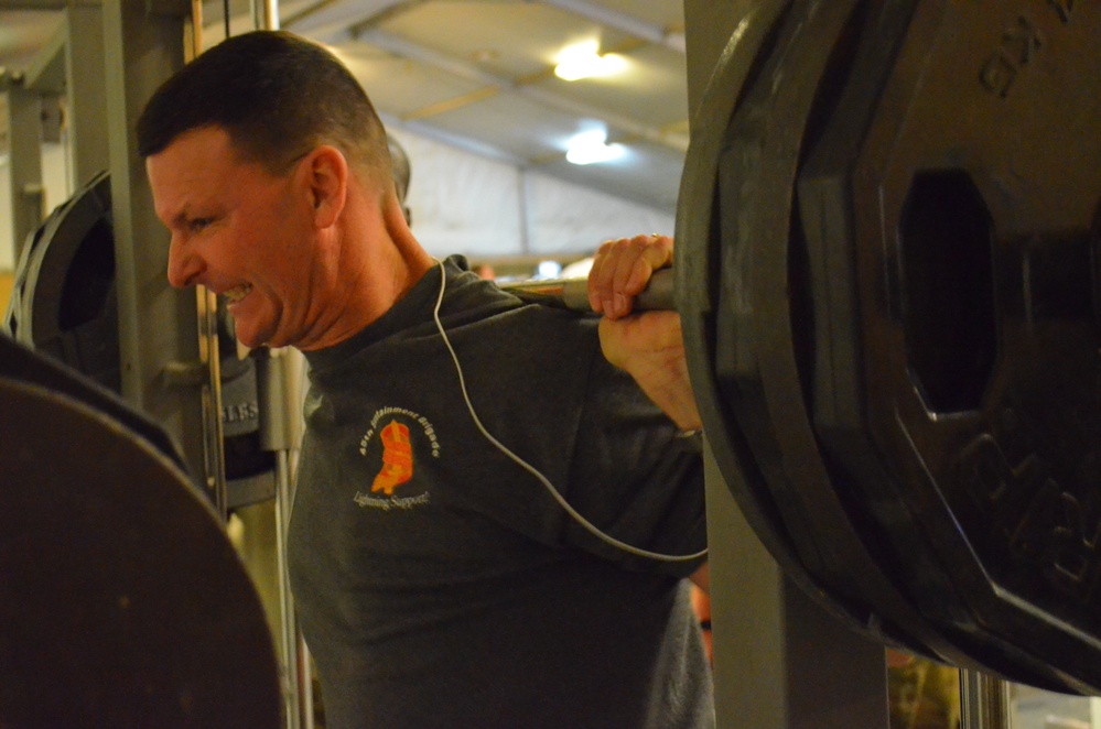 Soldiers, commander take part in 1000 pounds challenge