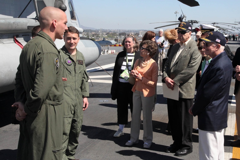 Carter Center officials visit USS Peleliu